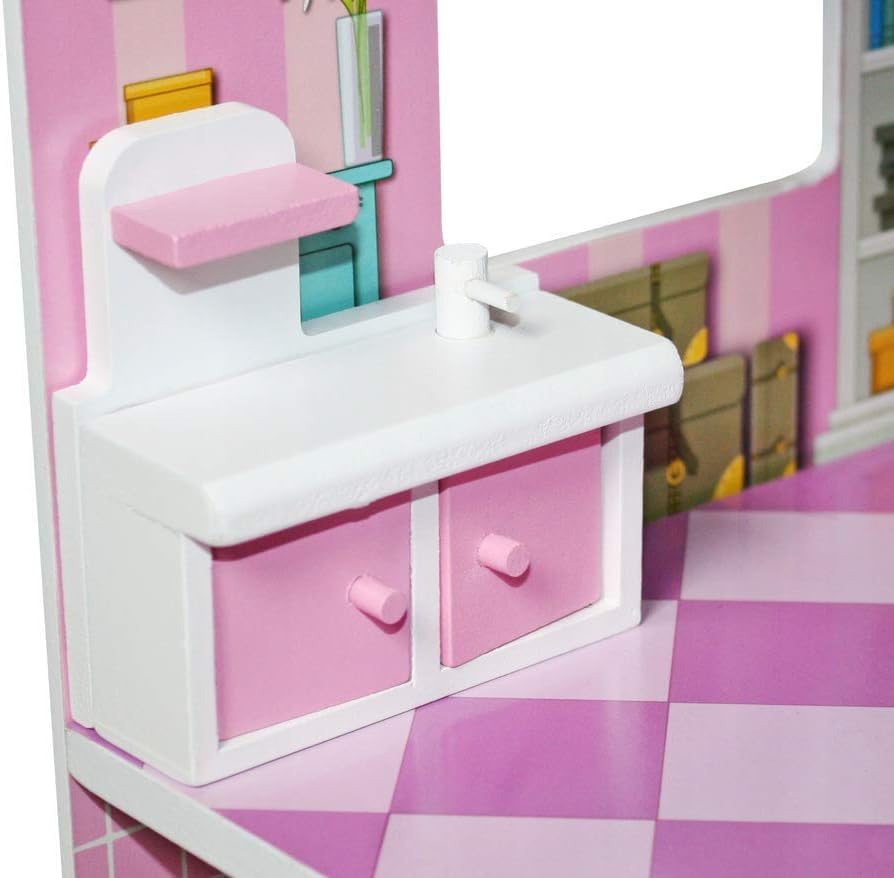Wooden Dollhouse - accessories included